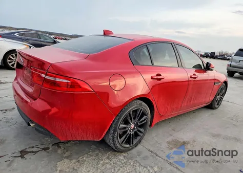 2018 Jaguar Xe Prestige z USA, uszkodzony, nr VIN SAJAE4FX6JCP34869